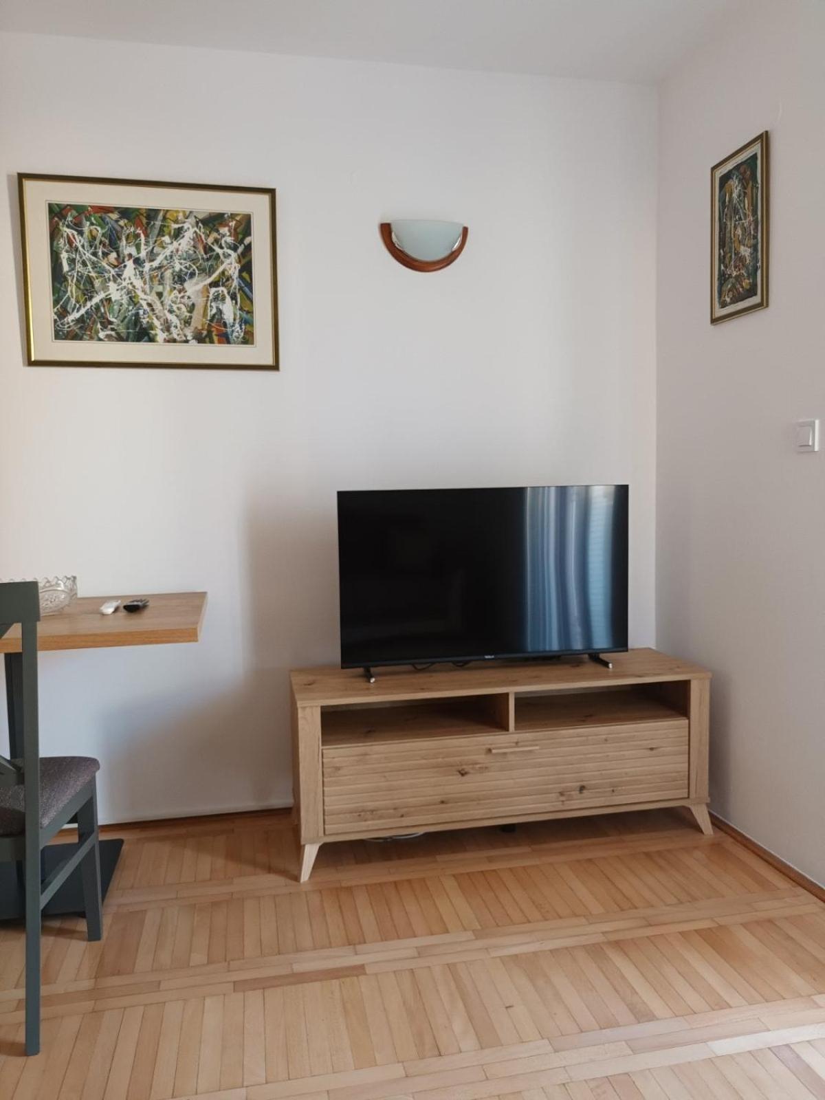 Walk To The Sea-1 Bedroom Apartment Budva