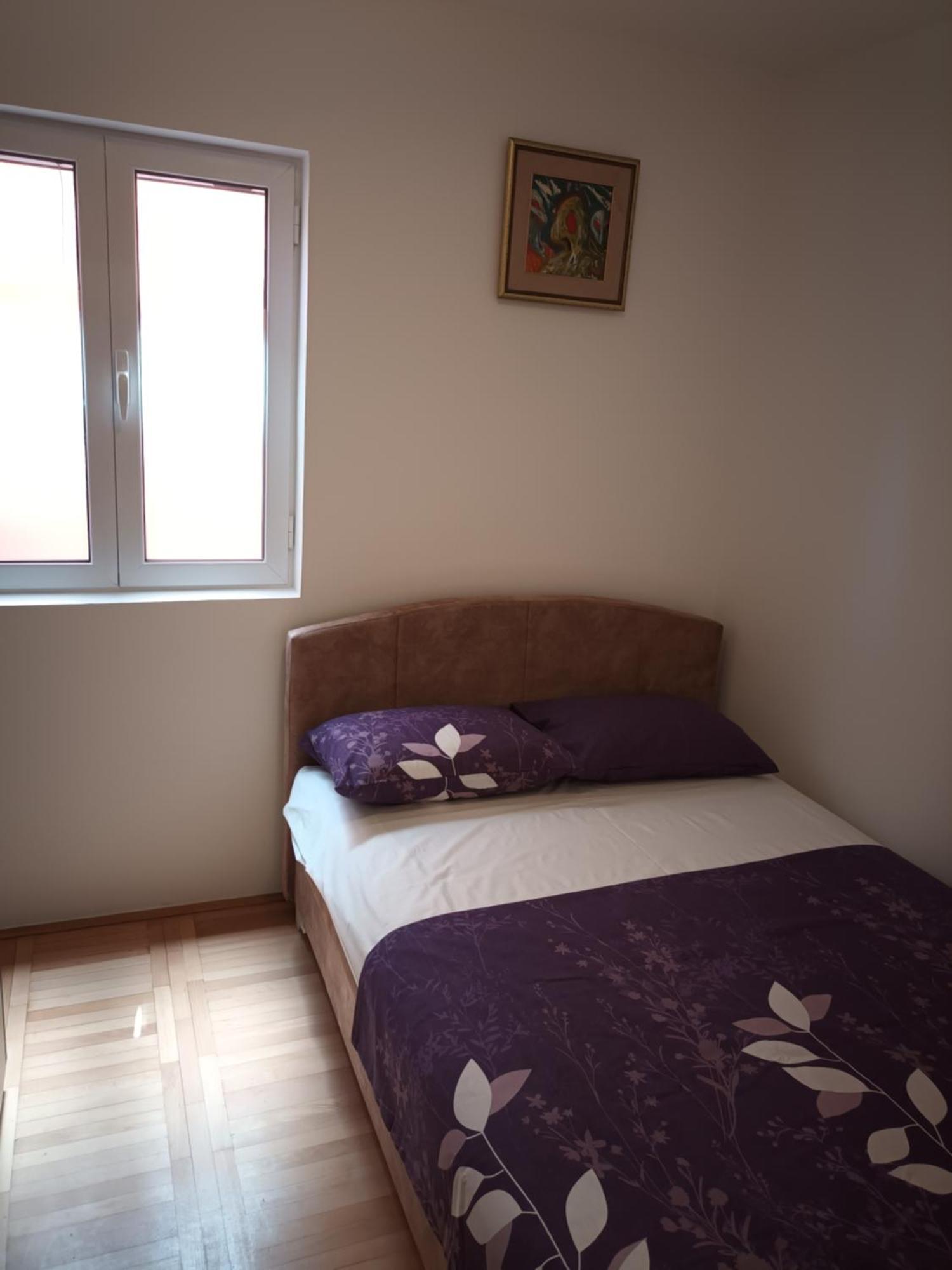 Apartment Walk To The Sea-1 Bedroom Budva